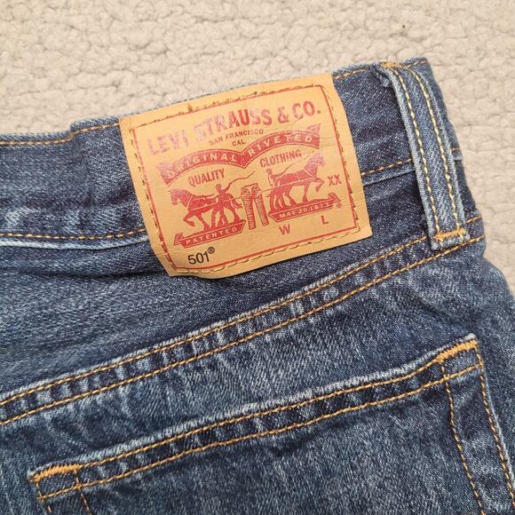 Levis 501 Shorts Womens 27 Blue Denim Cutoff Raw Hem Cherry Embroidered Boho - Picture 4 of 8